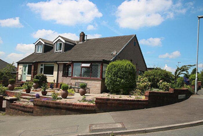 2 Bedroom Bungalow For Sale In Whalley Old Road, Blackburn, BB1