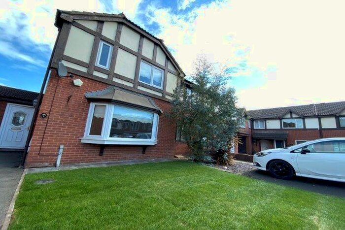 3 Bedroom Property To Rent In Lanark Close, St. Helens, WA10