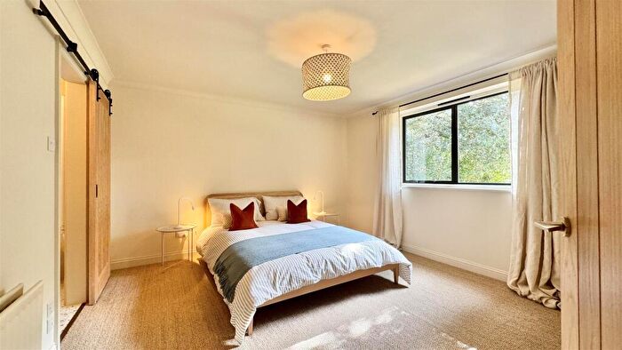 2 Bedroom Apartment To Rent In Belle Vue Road, Lower Parkstone, BH14