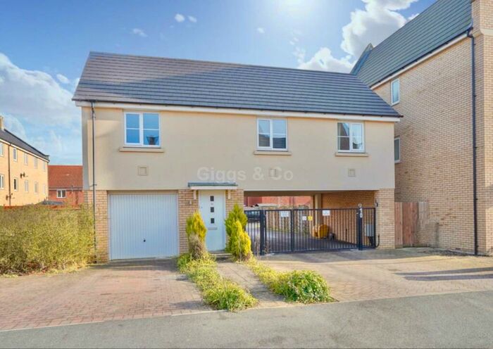 2 Bedroom Apartment To Rent In Buttercup Avenue, Eynesbury, PE19