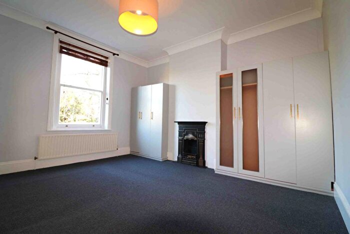 1 Bedroom Flat To Rent In Wickham Road, Beckenham, BR3