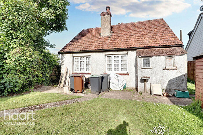 2 Bedroom Detached Bungalow For Sale In Maidstone Road, Chatham, ME5