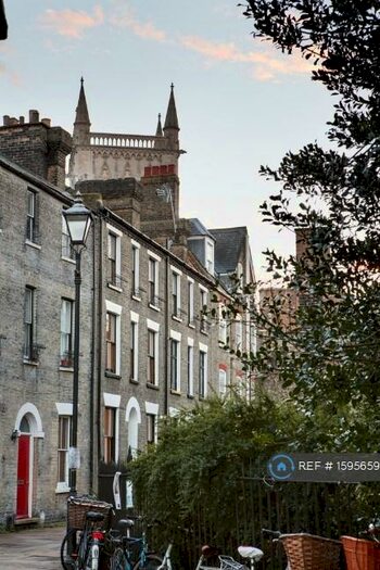 2 Bedroom Maisonette To Rent In Portugal Place, Cambridge, CB5