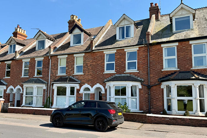 4 Bedroom Terraced House For Sale In South Road, Hythe, Kent, CT21