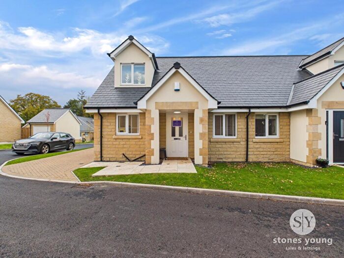 2 Bedroom Bungalow For Sale In Oak Tree Drive, Crescent Gardens, BB7