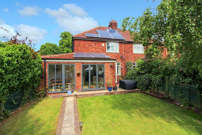 3 Bedroom Semi-Detached House To Rent In Boroughbridge Road, York, YO26