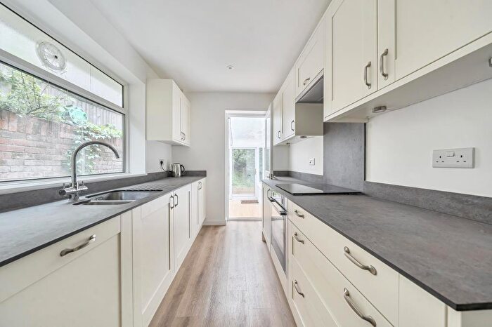 3 Bedroom Detached Bungalow To Rent In Nine Mile Ride, Wokingham, RG40