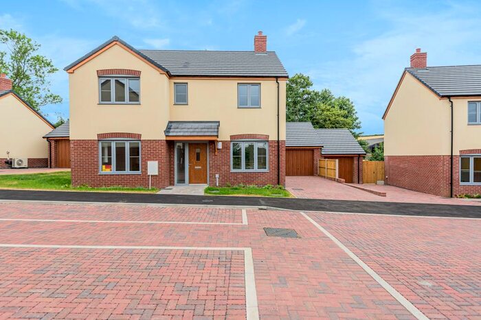 4 Bedroom Detached Bungalow For Sale In Hay On Wye, Herefordshire, HR3