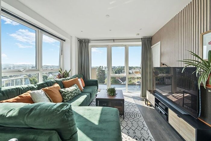 1 Bedroom Flat For Sale In Forge House, Watford, Hertfordshire, WD19