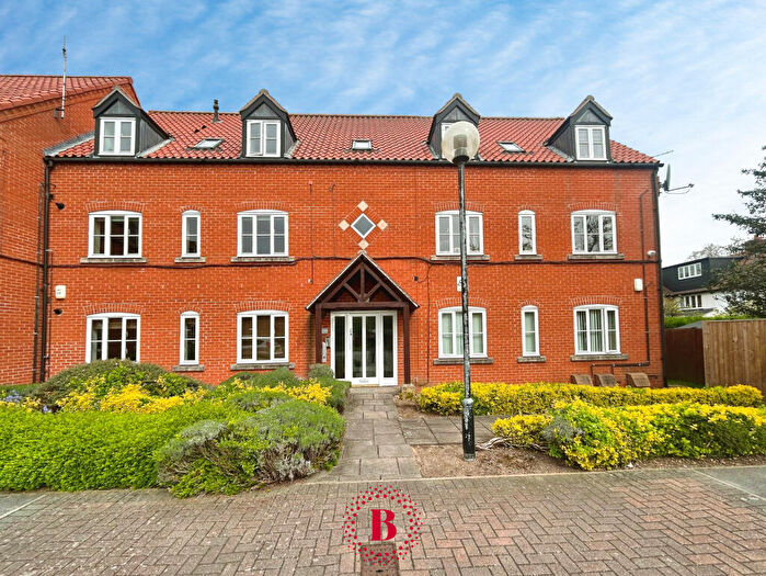 2 Bedroom Apartment For Sale In Long Acre, Bingham, NG13