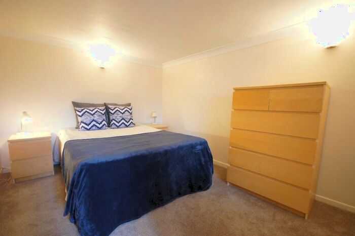 1 Bedroom Flat To Rent In Fairfax Road, Leeds, West Yorkshire, LS11