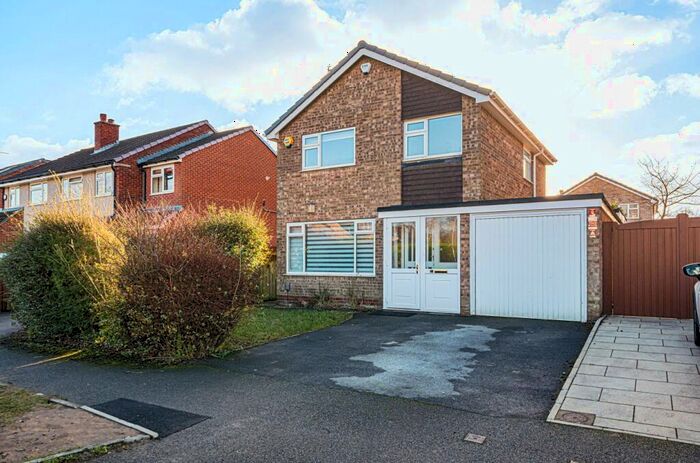 3 Bedroom Detached House To Rent In Birkdale Drive, Leeds, West Yorkshire, LS17