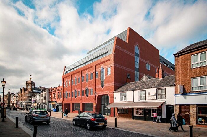 1 Bedroom Flat To Rent In Stone Cross House, - Churchgate, Bolton, BL1
