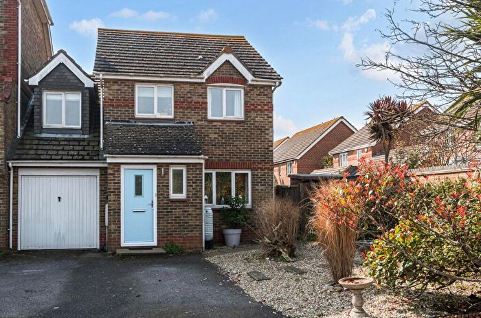 4 Bedroom Semi Detached House For Sale In Jones Square, Selsey, PO20