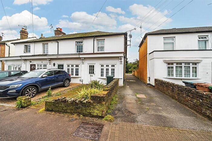 1 Bedroom Flat For Sale In New Road, Croxley Green, WD3