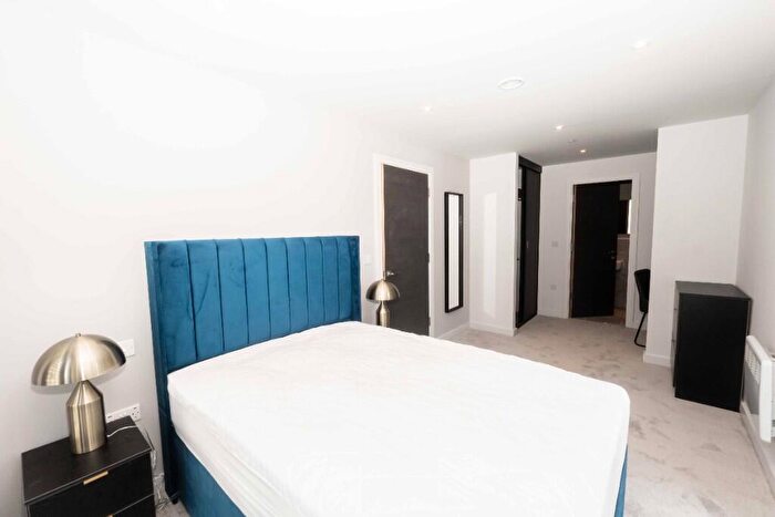 2 Bedroom Apartment To Rent In Greengate, Manchester, Greater Manchester, M3