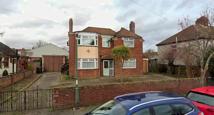 6 Bedroom Detached House To Rent In Carrington Road, Dartford, Kent, DA1