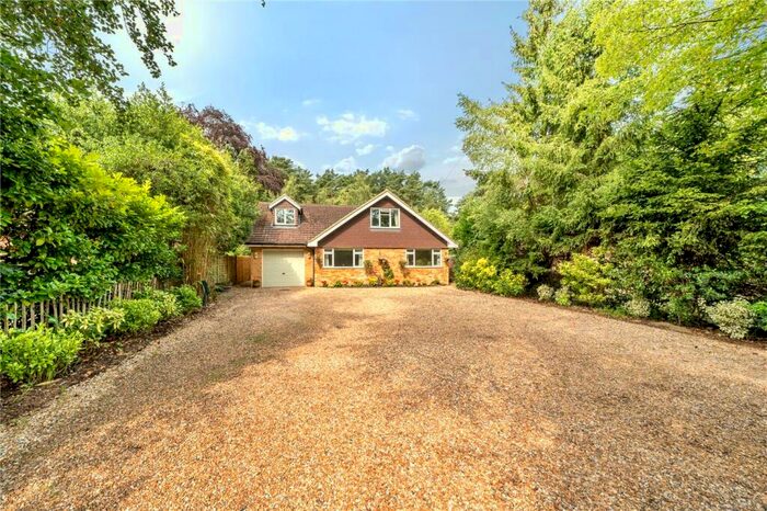 5 Bedroom Detached House For Sale In Sandy Lane, Rushmoor, Farnham, Surrey, GU10