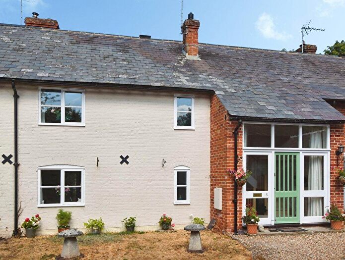 3 Bedroom Cottage For Sale In Salisbury Lane, Over Wallop ***Video Tour***, SO20