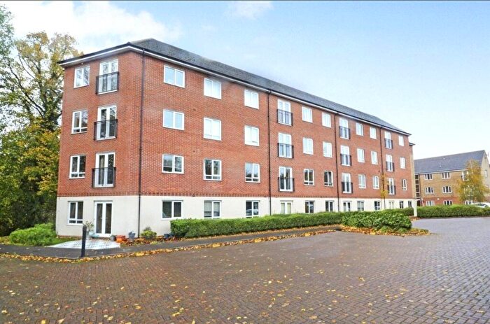 1 Bedroom Apartment For Sale In Skippetts Gardens, Basingstoke, Hampshire, RG21