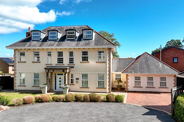 5 Bedroom House For Sale In Sherborne Walk, Blackpill, Swansea, SA3