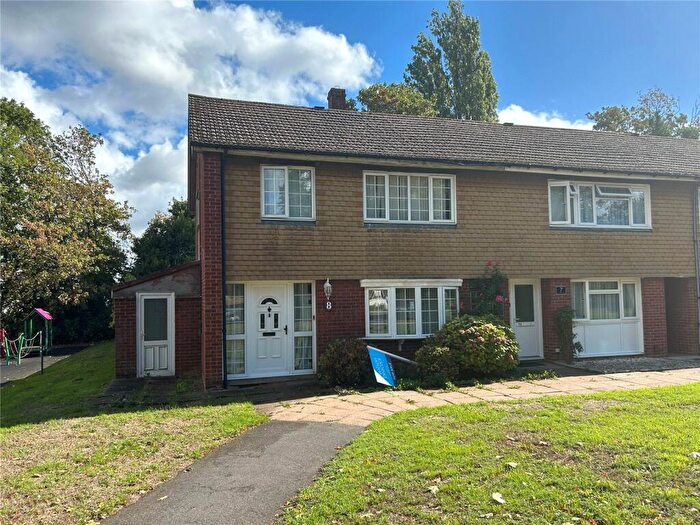 4 Bedroom End Of Terrace House For Sale In St. Georges Way, Wolverton, Milton Keynes, MK12