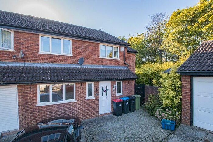 4 Bedroom Semi-Detached House To Rent In Coverdale, Heelands, Milton Keynes, MK13