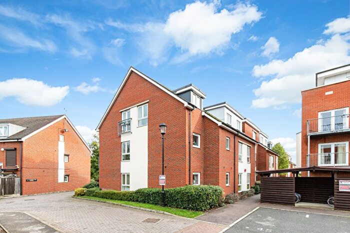 2 Bedroom Flat For Sale In Leander Way, Oxford, OX1