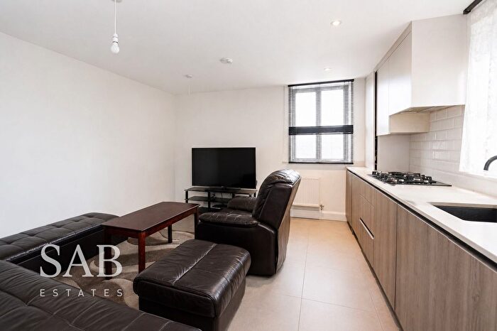 1 Bedroom Flat To Rent In New Heston Road, Elm Tree Court, TW5
