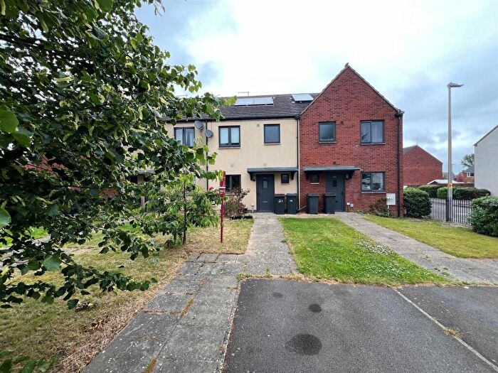 3 Bedroom Terraced House For Sale In St. Marys Road, Nuneaton, CV11