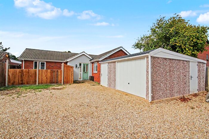 3 Bedroom Detached Bungalow For Sale In Fakenham Road, Taverham, NR8
