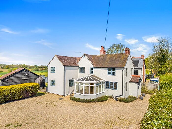 4 Bedroom Link Detached House For Sale In Stebbing Road, Felsted, Dunmow, CM6