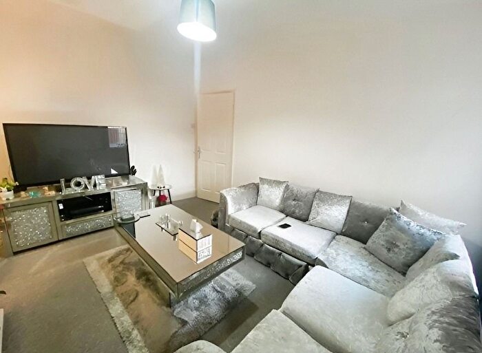2 Bedroom Flat For Sale In Taylor Street, South Shields, NE33
