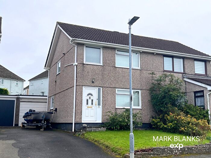 3 Bedroom Semi-Detached House For Sale In Hawthorns, Saltash, PL12