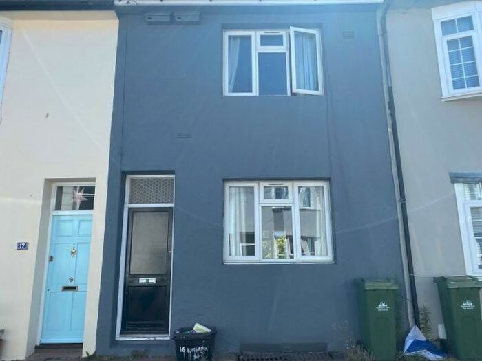 3 Bedroom Terraced House To Rent In Washington Street, BN2