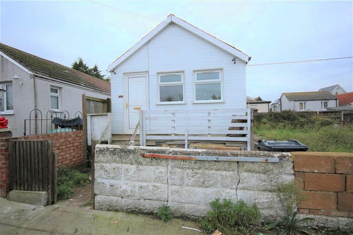 2 Bedroom Detached Bungalow To Rent In Wolseley Avenue, Jaywick, Clacton-On-Sea CO15