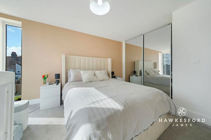 1 Bedroom Apartment For Sale In Neptune Close, Milton Regis, ME10