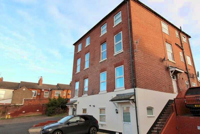 2 Bedroom Apartment For Sale In Hill Street, Worcester, WR5