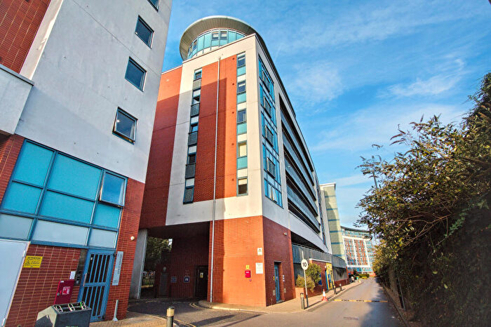 2 Bedroom Flat For Sale In Flat, Rathnew Court, Meath Crescent, London, E2