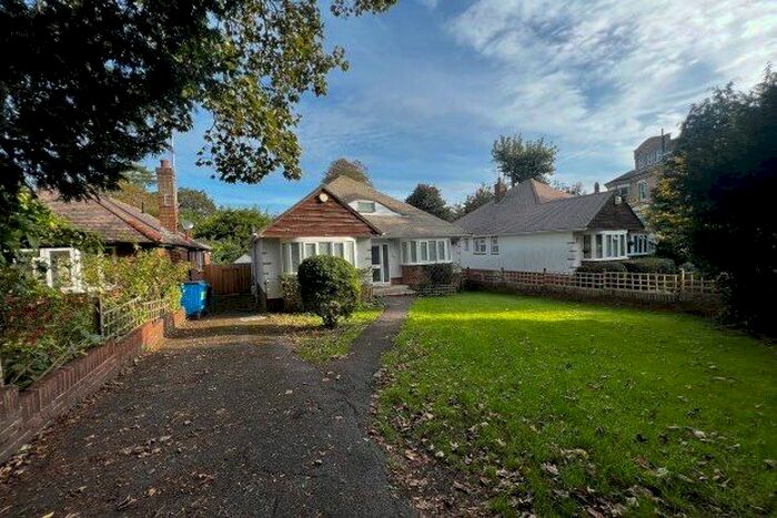 4 Bedroom Chalet To Rent In Knyveton Road, Bournemouth, BH1