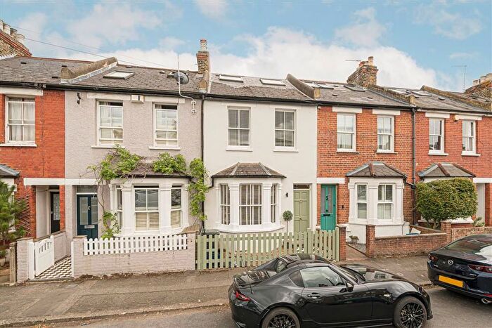 3 Bedroom Property To Rent In Victor Road, Teddington, TW11