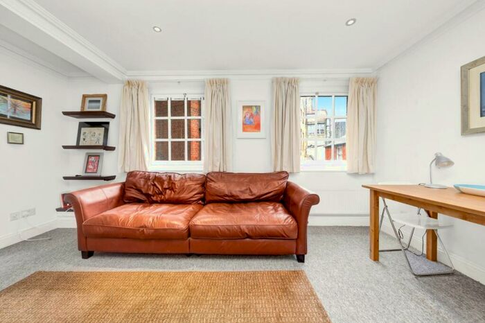 2 Bedroom Apartment To Rent In Britton Street, EC1M