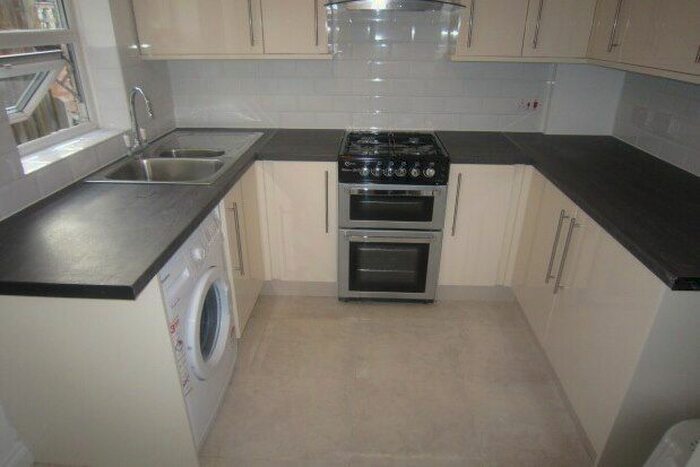 2 Bedroom Property To Rent In Blackhorse Road, Sidcup DA14