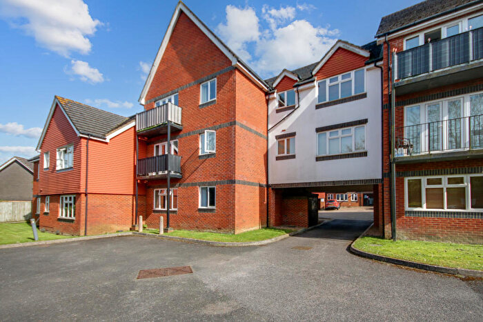 2 Bedroom Flat For Sale In Tower Close, East Grinstead, West Sussex, RH19