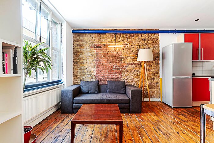 1 Bedroom Flat To Rent In Entrance B, Flat, - Christina St, London, EC2A