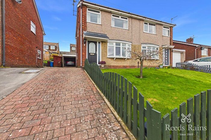 3 Bedroom Semi Detached House For Sale In Hillingdon Road, Burnley, Lancashire, BB10