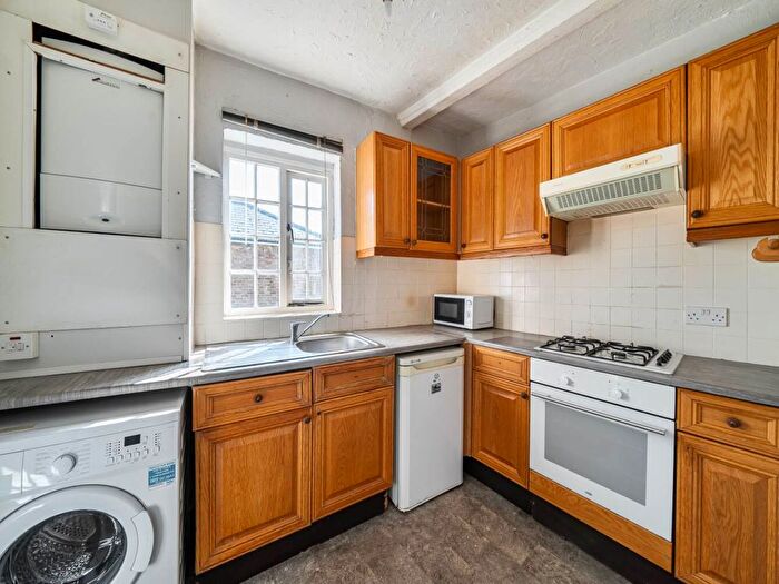 1 Bedroom Flat To Rent In Sussex Place, Slough, SL1