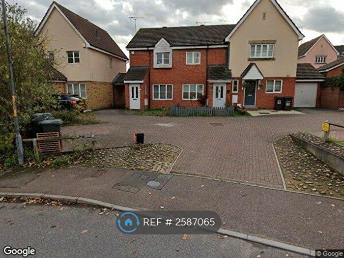 2 Bedroom Semi-Detached House To Rent In Northfleet, Gravesend, DA11