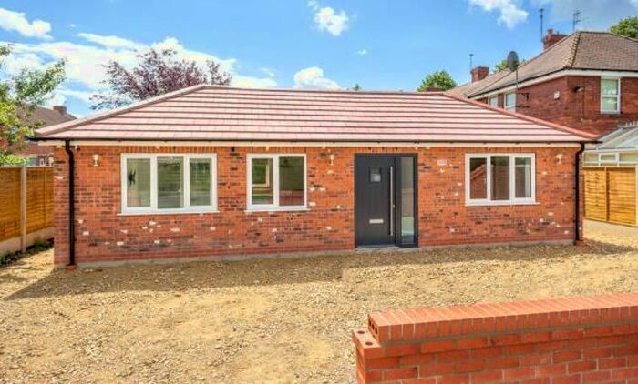 2 Bedroom Bungalow To Rent In Rowntree Avenue, York, YO30