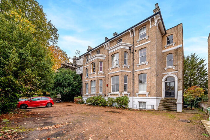 2 Bedroom Flat To Rent In Vanbrugh Park Road West, SE3